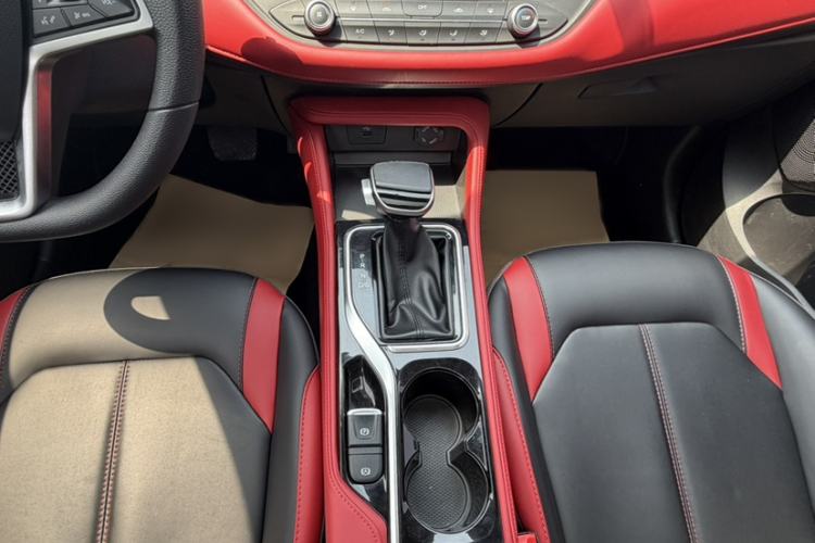 Used SOL X4 2021 1.5T CVT Chief Edition Interior 8