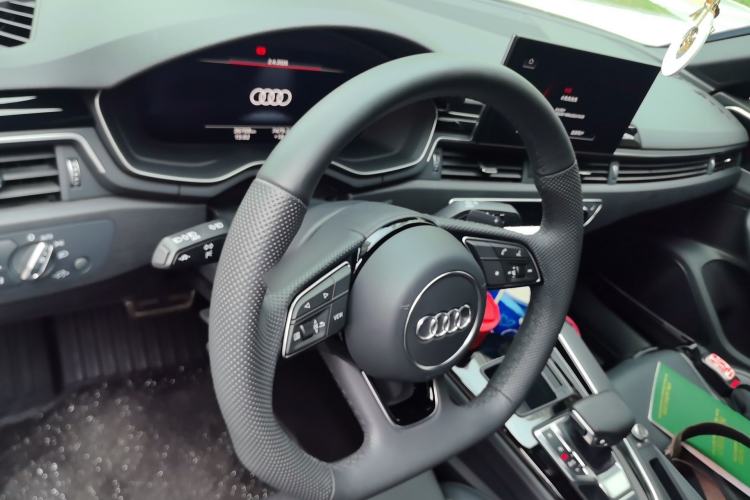 Used Audi A4L 2024 40 TFSI Luxury Dynamic Edition (Starry Night Version)