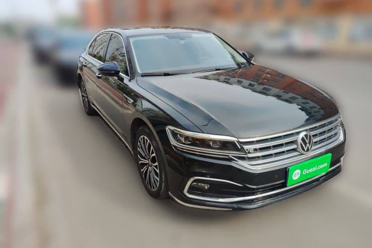 Used Volkswagen Phideon 2021 380TSI Luxury Edition Front Right 45 Deg