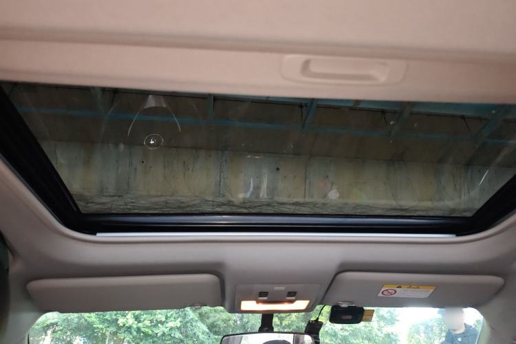 Used Toyota RAV4 2016 2.0L CVT Two-Wheel Drive Fashion Edition China V Standard
