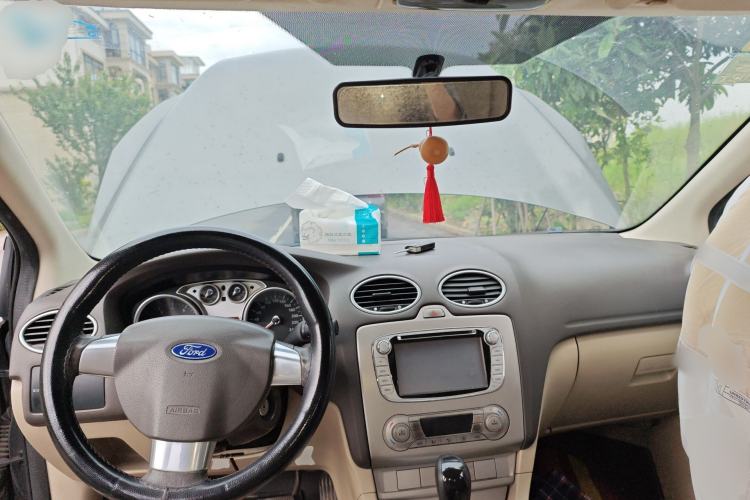 Used Ford Focus 2013 Sedan Classic 1.8L Automatic Fashion Edition