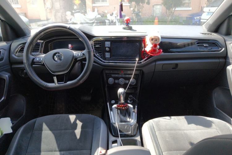 Used Volkswagen T-ROC 2019 280TSI DSG Two-Wheel-Drive Luxury Model China VI Standard Center Console