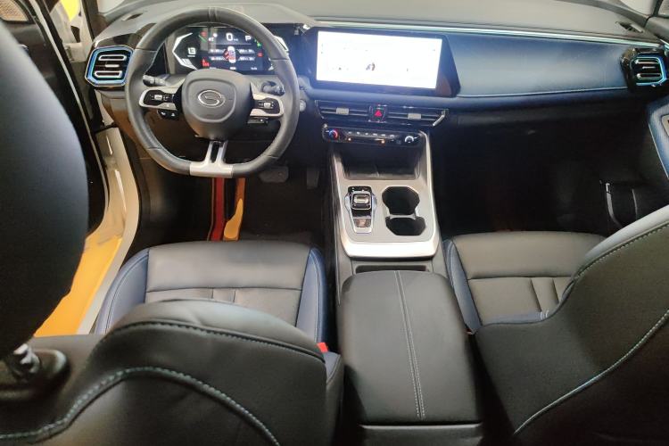 Used GAC Trumpchi GS3 2023 Shadow Speed 270T Dynamic Intelligence Edition Center Console