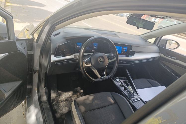 Used Volkswagen Golf 2021 280TSI DSG Pro Center Console