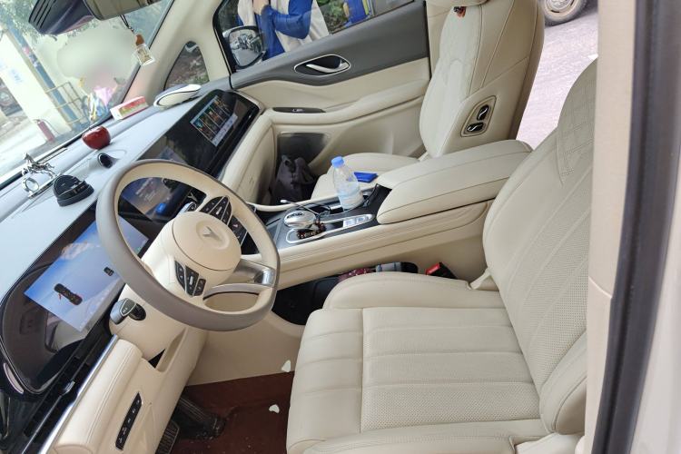 Used VOYAH Dream 2024 PHEV Extended-Range Premium Edition