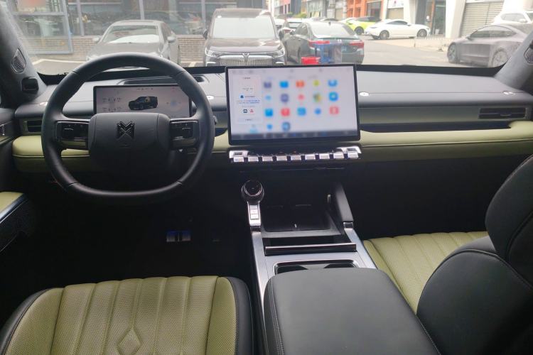 Used Brave warrior M817 2025 Model, Pro Center Console