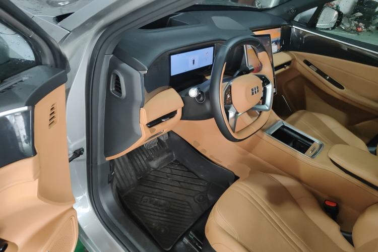 Used Geely Galaxy L7 2025 EM-i 115km Exploration+ Edition
