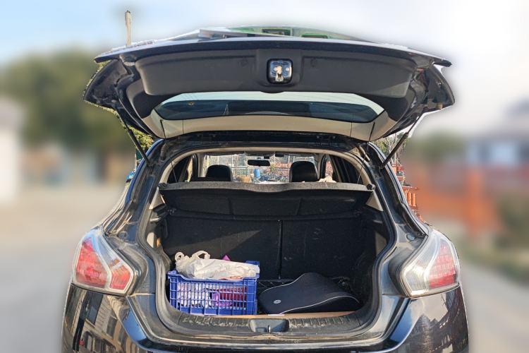 Used Nissan Tiida 2011 1.6T M-CVT Cool Edition
