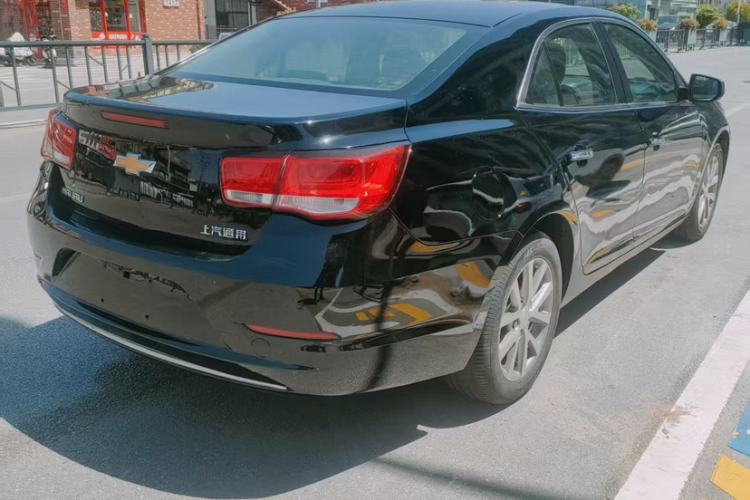 Used Chevrolet Malibu 2017 1.5T Automatic Luxury Edition Exterior 2