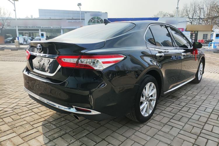 Used Toyota Camry 2023 2.0G Luxury Edition
