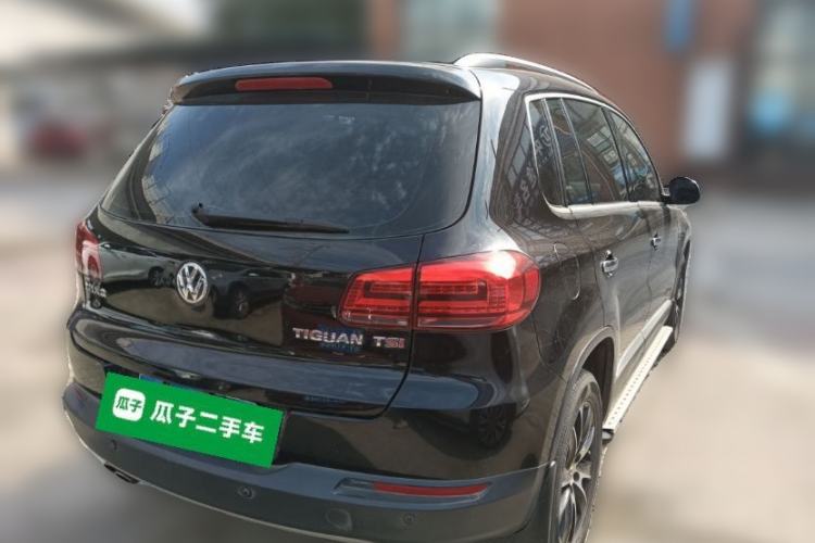 Used Volkswagen Tiguan 2015 1.8TSI Automatic Two-Wheel Drive Luxury Model Rear Right 45 Deg
