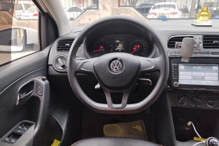 Used Volkswagen Polo 2014 1.4L Manual Fashion Edition
