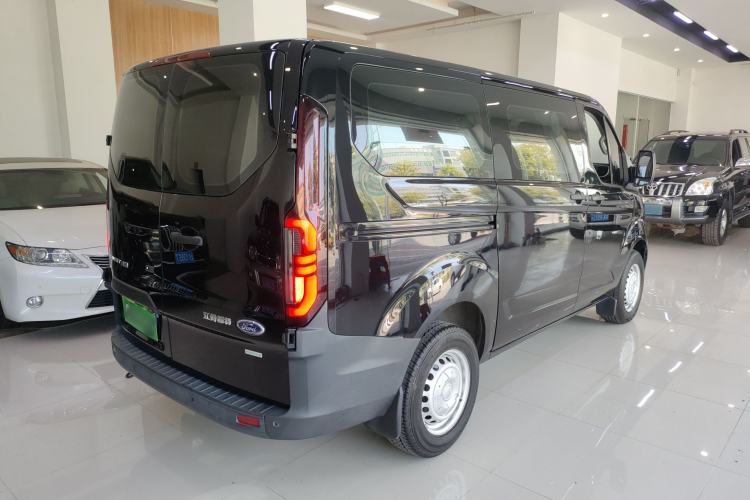 Used Ford Transit 2023 2.0T Gasoline Automatic Multi-Function Commercial Vehicle Short Wheelbase Low Roof 5/6 Seats