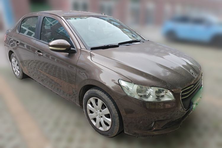 Used Peugeot 301 2014 1.6L Manual Comfort Edition Front Right 45 Deg