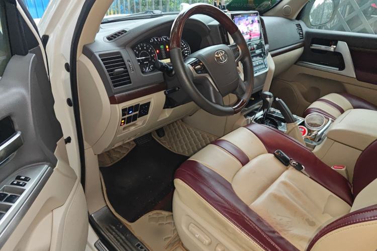 Used Toyota Land Cruiser 