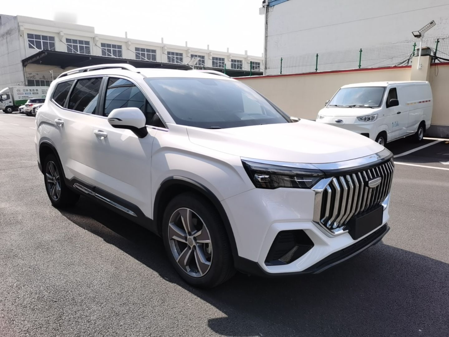Geely Auto Haoyue L 2024 2.0T DCT Prestige Version — снимка 3