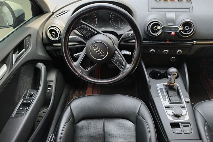 Used Audi A3 2018 30th Anniversary Edition Limousine 35 TFSI Ambition Model Steering Wheel