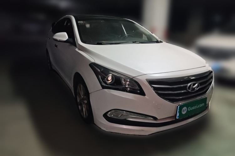 Used Hyundai Mistra 2014 1.8L Automatic Smart GLS Front Right 45 Deg