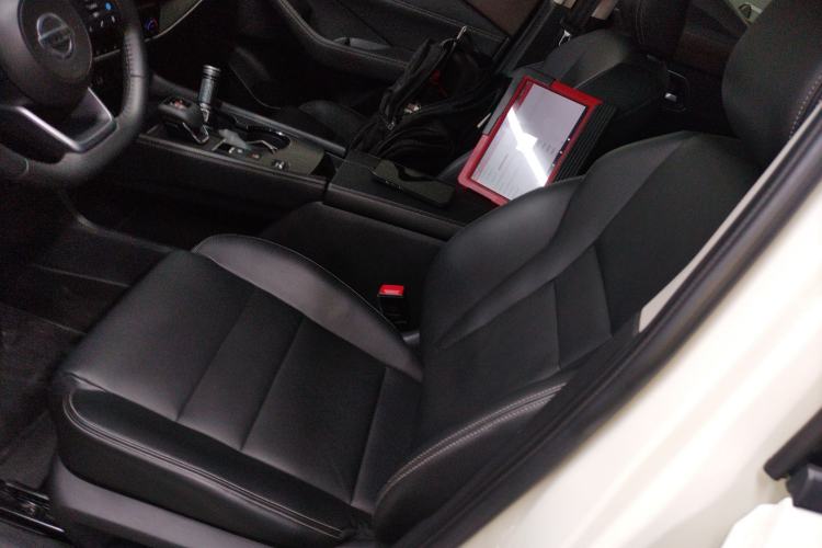 Used Nissan X-Trail 2021 VC-Turbo 300 CVT 2WD Luxury Edition Left Front Seat