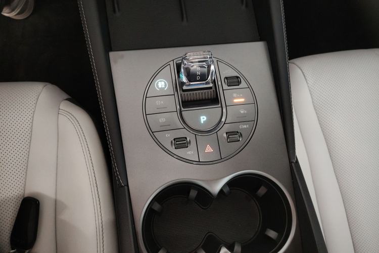 Used BYD Seal 06 New Energy 2024 DM-i 80KM Prestige Model Gear Lever