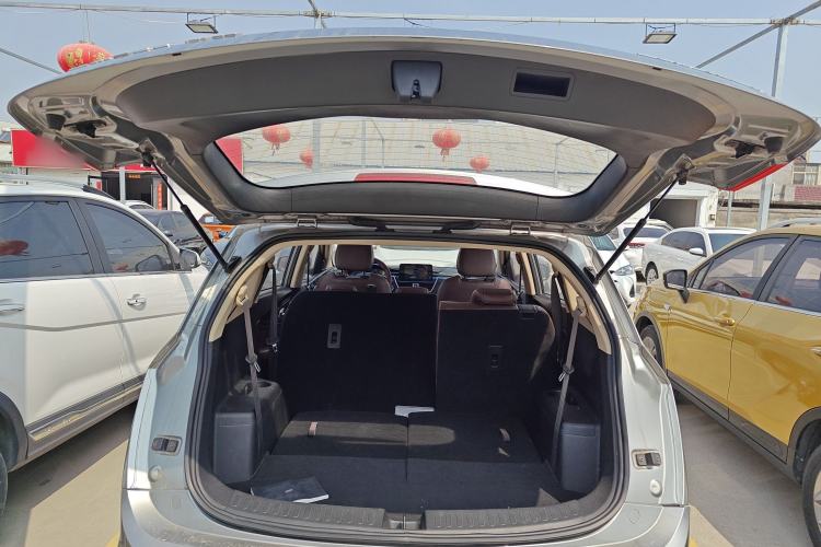 Used Baojun 560 2017 1.5T DCT Flagship Model 7 Seats