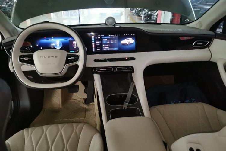 Used Roewe D7 2023 DMH 125km Flagship Edition
