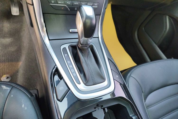 Used Ford Edge 2018 EcoBoost 245 Two-Wheel-Drive Titanium 7-Seater China V Standard