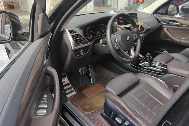 Used BMW X3 2021 xDrive28i Luxury Package Driver Seat