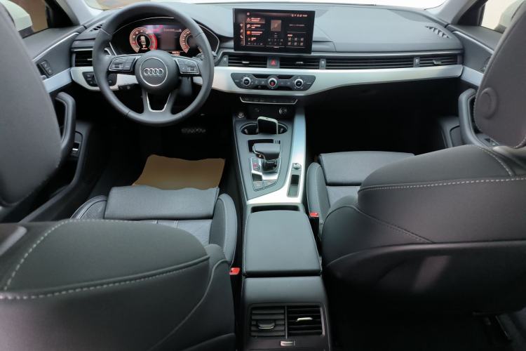 Used Audi A4L 2023 40 TFSI Fashion Dynamic Model
