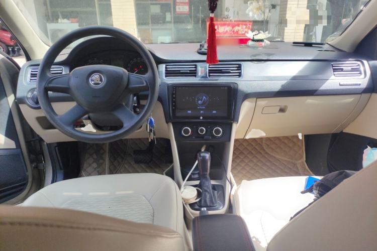 Used Skoda Rapid 2013 1.6L Automatic Smart Selection Model