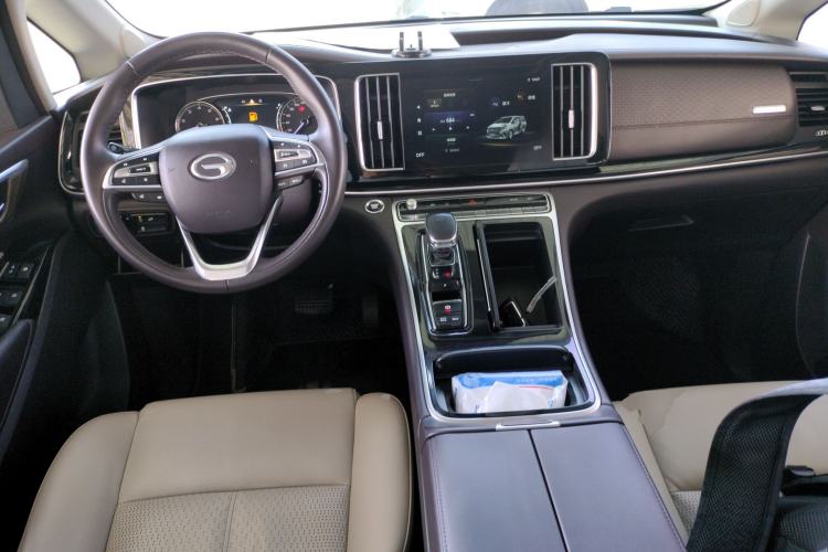 Used GAC Trumpchi M8 2021 Lingxiu Series 390T Deluxe Edition Center Console