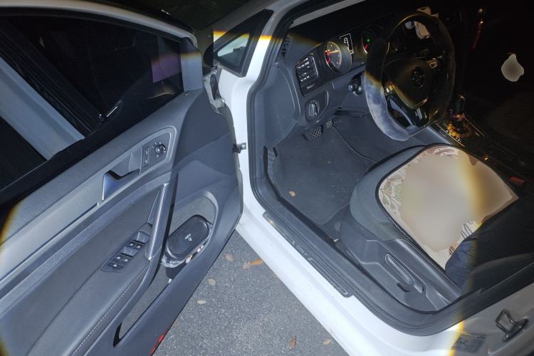 Used Volkswagen Golf 2019 1.6L Automatic Comfort Model China V Standard Driver Seat