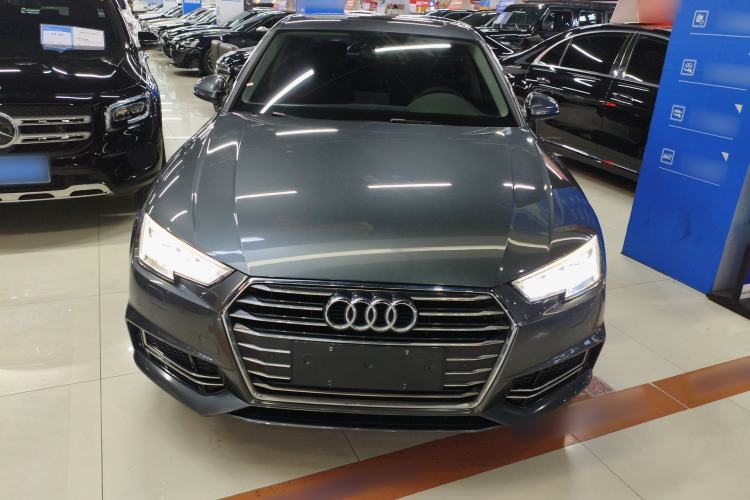 Used Audi A4L 2019 40 TFSI Ambition China VI