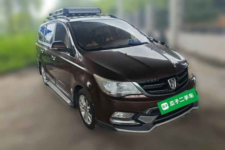 Used Baojun 730 2014 1.5L manual Comfort version 7 seats
