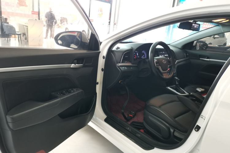 Used Hyundai Elantra (6th Generation / Lingdong) 2016 1.6L Automatic ZhiXuan – Elite Version Driver Seat