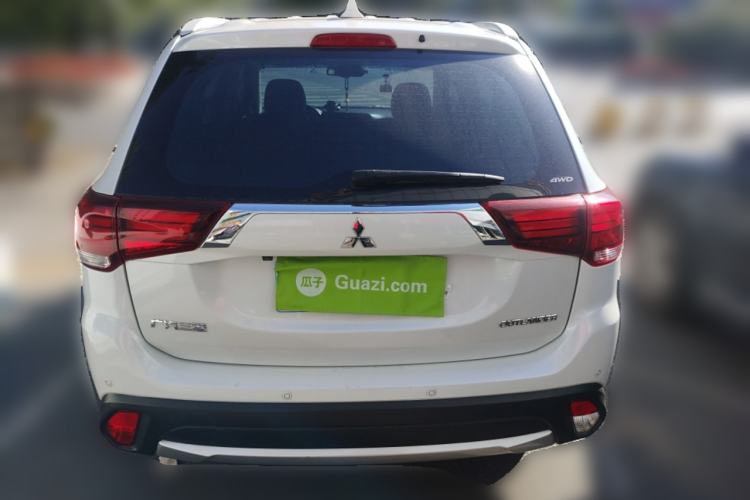 Used Mitsubishi Outlander 2018 2.4L 4x4 Elite Edition 5 Seats
