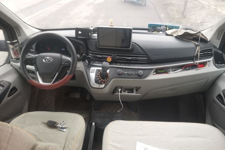 Used SAIC MAXUS Xintu V90 