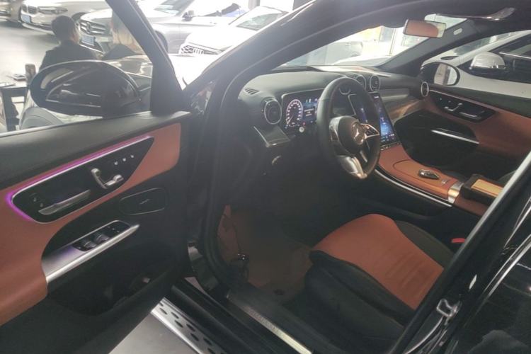 Used Mercedes-Benz GLC 2024 GLC 260 L 4MATIC Dynamic Edition 5-seater Driver Seat