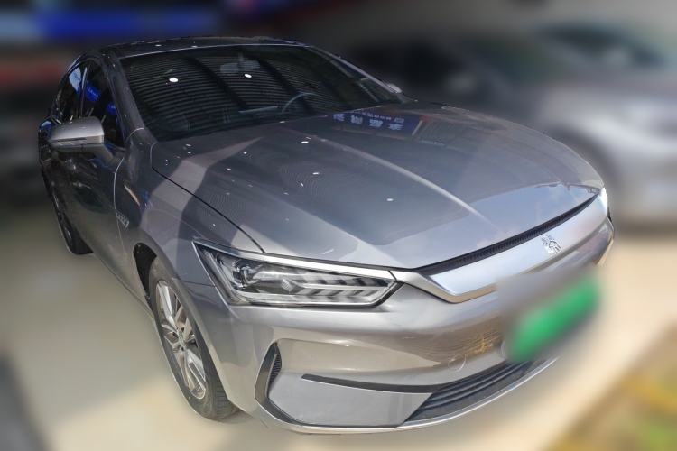 Used BYD Qin PLUS 2021 EV 500KM Luxury Model Front Right 45 Deg