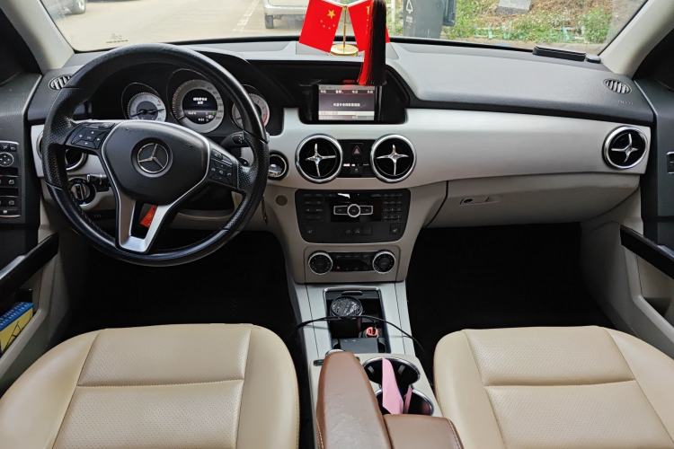 Used Mercedes-Benz GLK-Class 2013 GLK 300 4MATIC Dynamic Sunroof Model