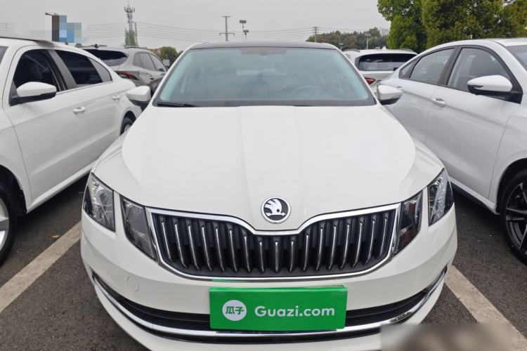 Used Skoda Octavia 2019 1.5L Automatic Smart Drive Luxury Edition China VI Standard
