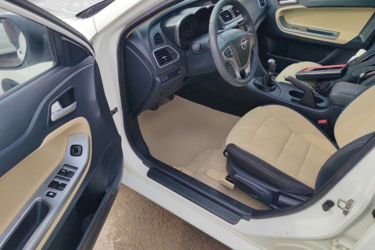 Used Haima Fumei 2014 M5 1.6L Manual Elite Model
