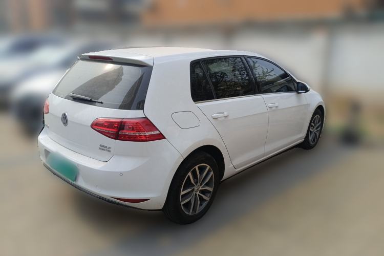 Used Volkswagen Golf 2016 230TSI Automatic Luxury Version
