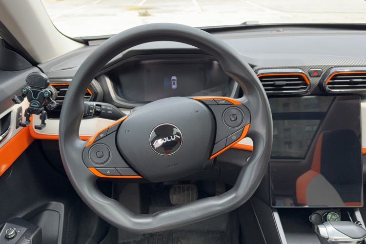 Used Dongfeng Aeolus Yixuan GS 2023 Mach Edition 1.5L Automatic Wealth Creation Version Center Console