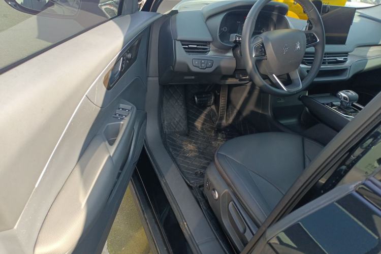 Used Hongqi E-QM5 2023 Revised Version Basic Travel Edition Driver Seat