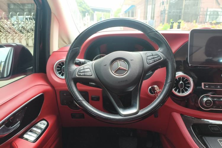 Used Mercedes-Benz Vito 2021 2.0T Business Version 7 Seats Steering Wheel