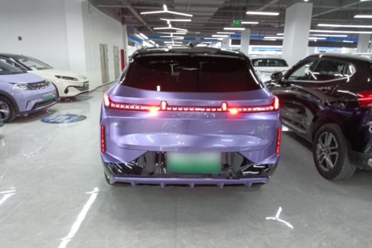 Used Lynk & Co 08 EM-P 2023 120km Long-Range Halo
