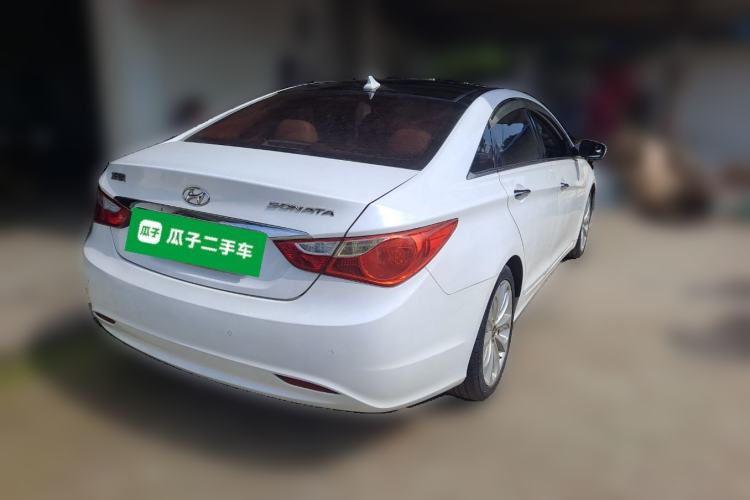 Used Hyundai Sonata 2011 2.0L Automatic Top-Grade Version