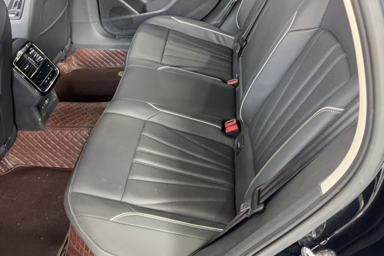 Used Volkswagen Passat 2024 330TSI Elite Edition
