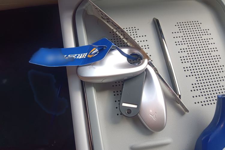 Used VOYAH COURAGE 2024 Long-Range Supercharge Edition Interior 1